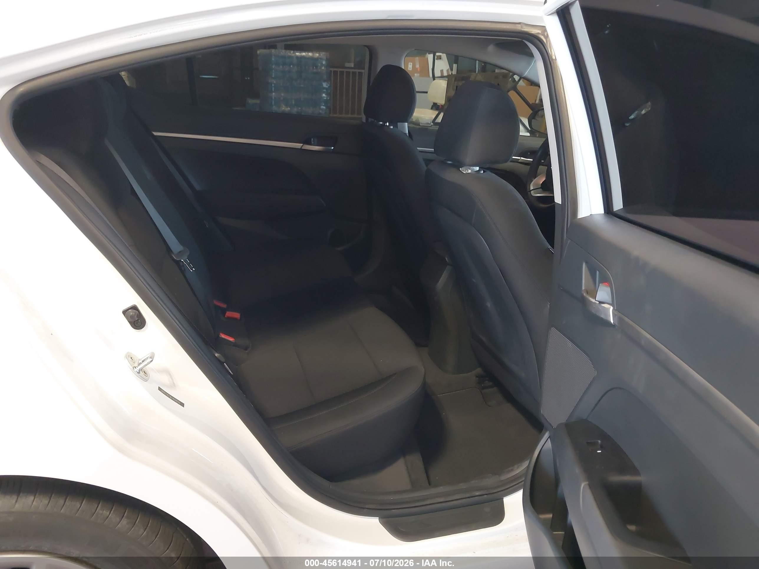 2020 Hyundai Elantra Se Белый vin: 5NPD74LF8LH608845