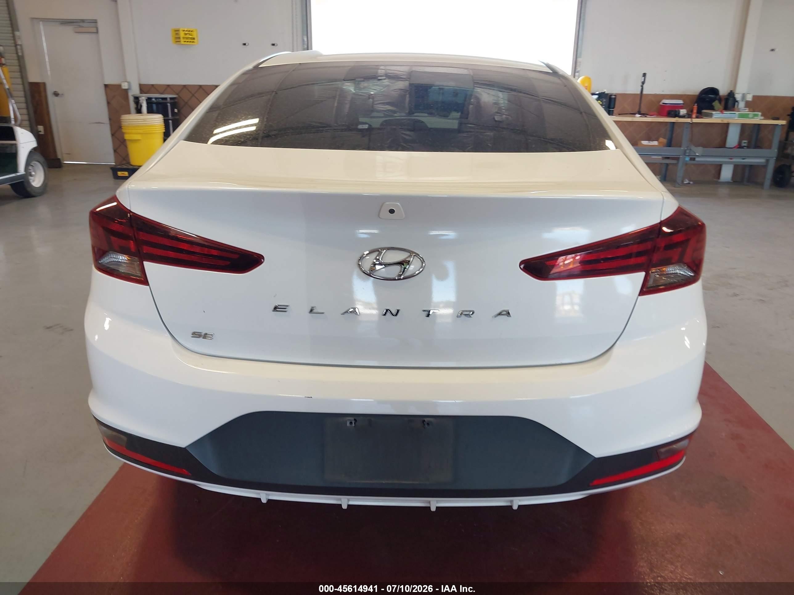 2020 Hyundai Elantra Se Белый vin: 5NPD74LF8LH608845