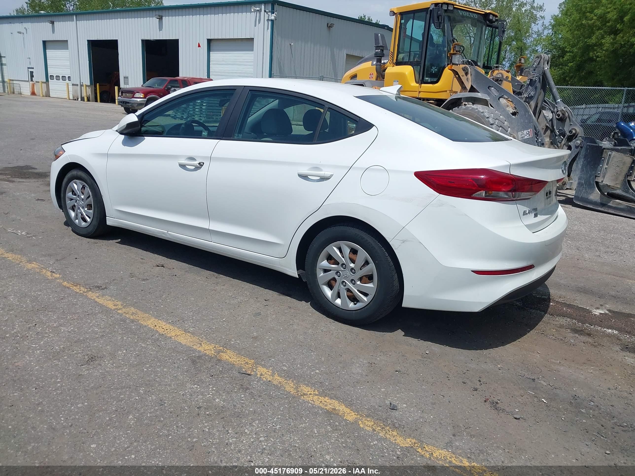 2017 Hyundai Elantra Se White vin: 5NPD74LF9HH037034