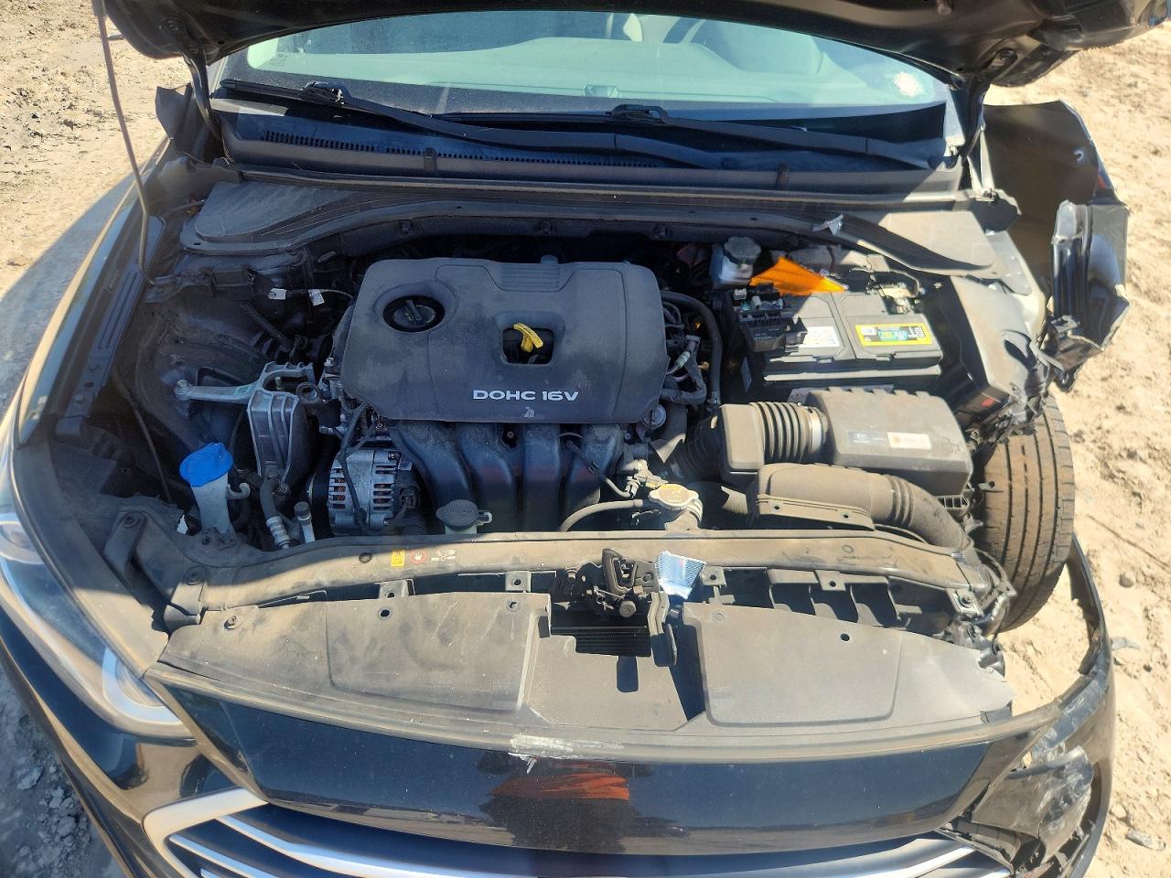 2018 Hyundai Elantra Se Black vin: 5NPD74LF9JH290750