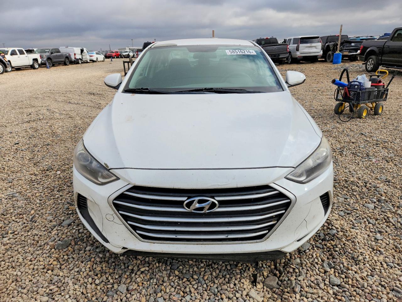 2018 Hyundai Elantra Se White vin: 5NPD74LF9JH354401