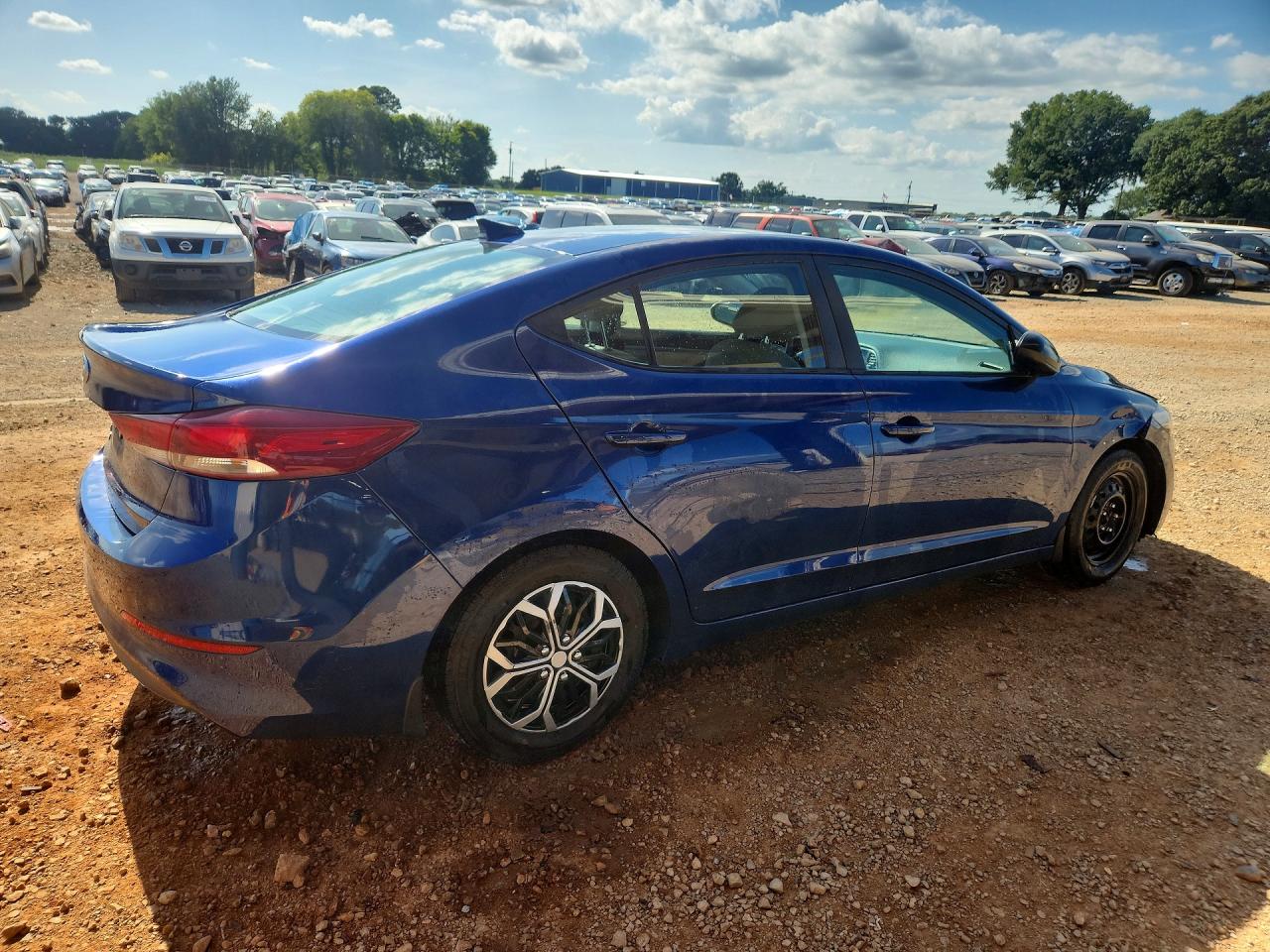 2018 Hyundai Elantra Se Синий vin: 5NPD74LF9JH362241