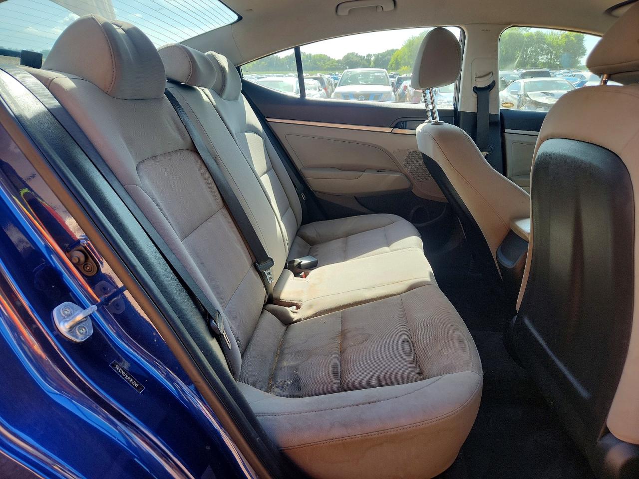 2018 Hyundai Elantra Se Синий vin: 5NPD74LF9JH362241