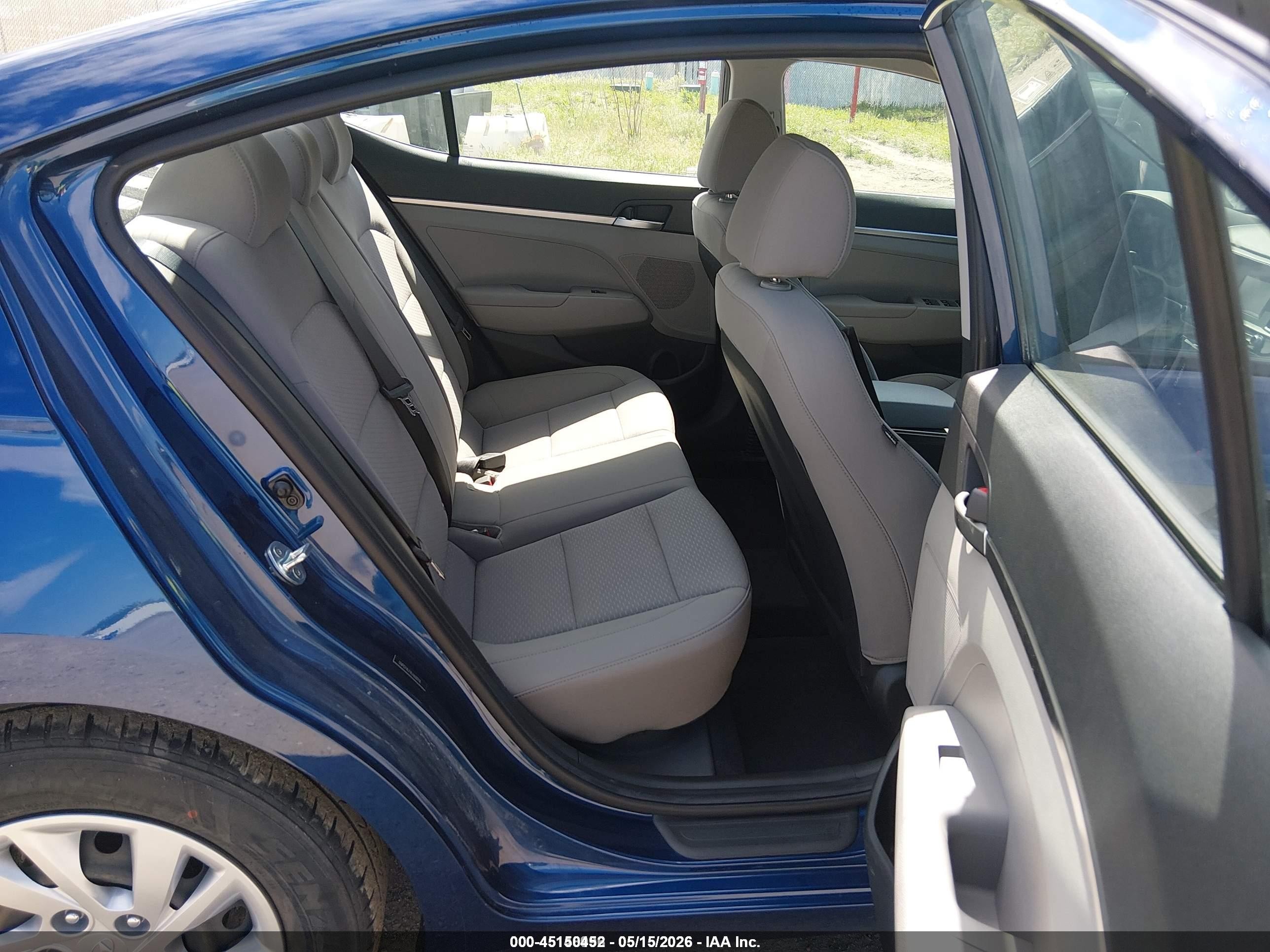 2020 Hyundai Elantra Se Blue vin: 5NPD74LF9LH600916
