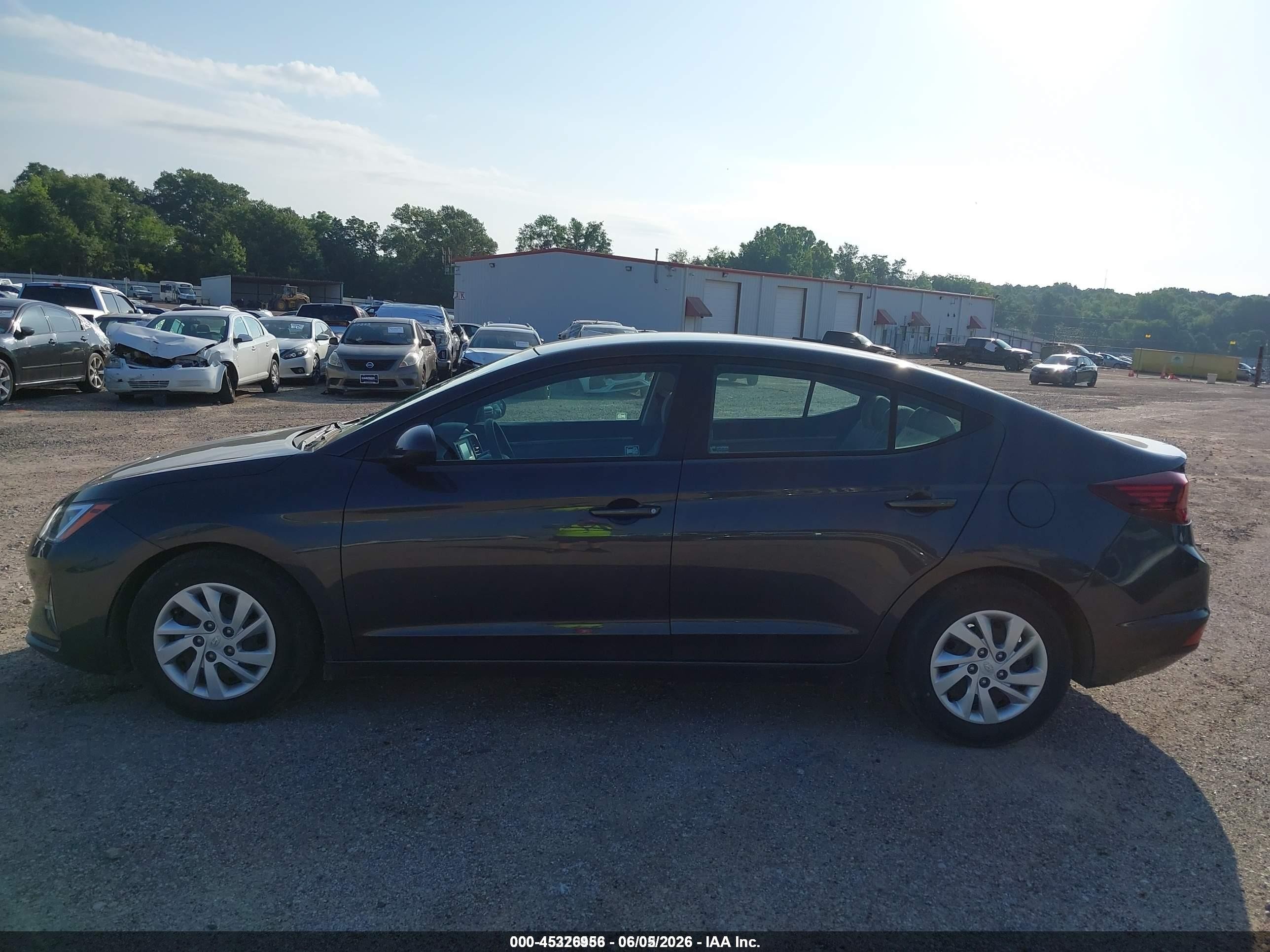 2020 Hyundai Elantra Se Black vin: 5NPD74LF9LH614816