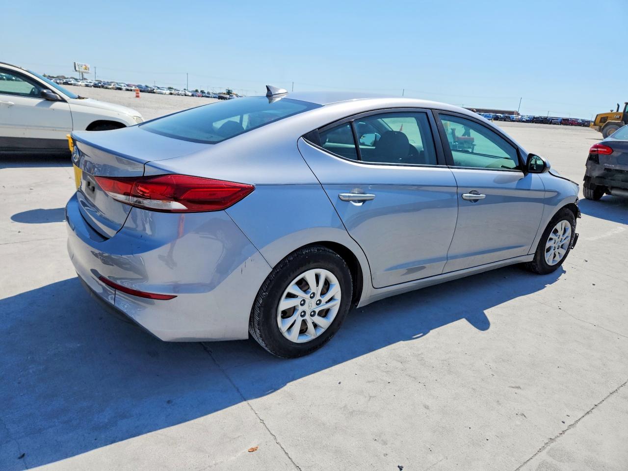 2017 Hyundai Elantra Se Silver vin: 5NPD74LFXHH113280