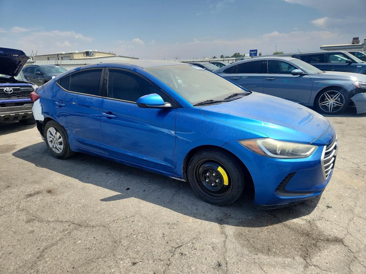 2017 Hyundai Elantra Se Blue vin: 5NPD74LFXHH146828