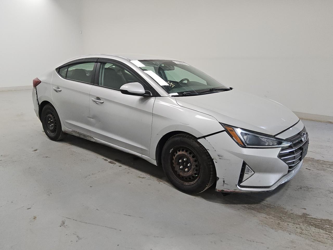 2020 Hyundai Elantra Se Серебряный vin: 5NPD74LFXLH498929 Damage: Right Rear Wheel Cover, Missing, Replacement Required