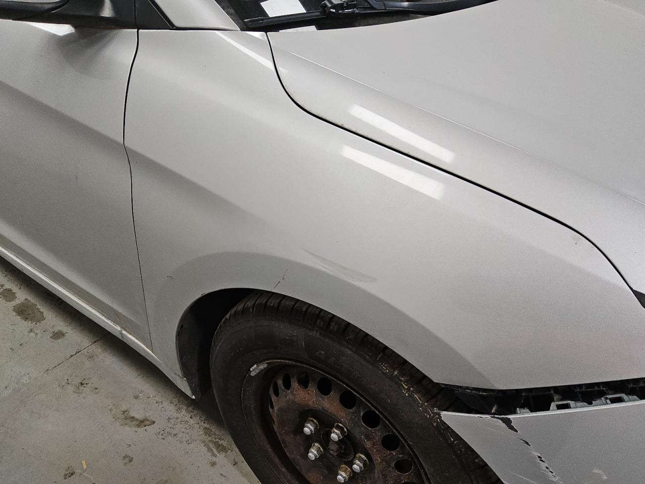 2020 Hyundai Elantra Se Серебряный vin: 5NPD74LFXLH498929 Damage: Right Front Fender, Multiple Scratches Heavy, 2