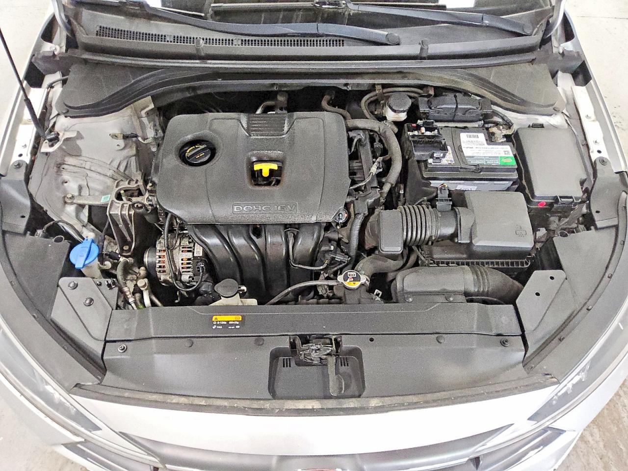 2020 Hyundai Elantra Se Серебряный vin: 5NPD74LFXLH498929
