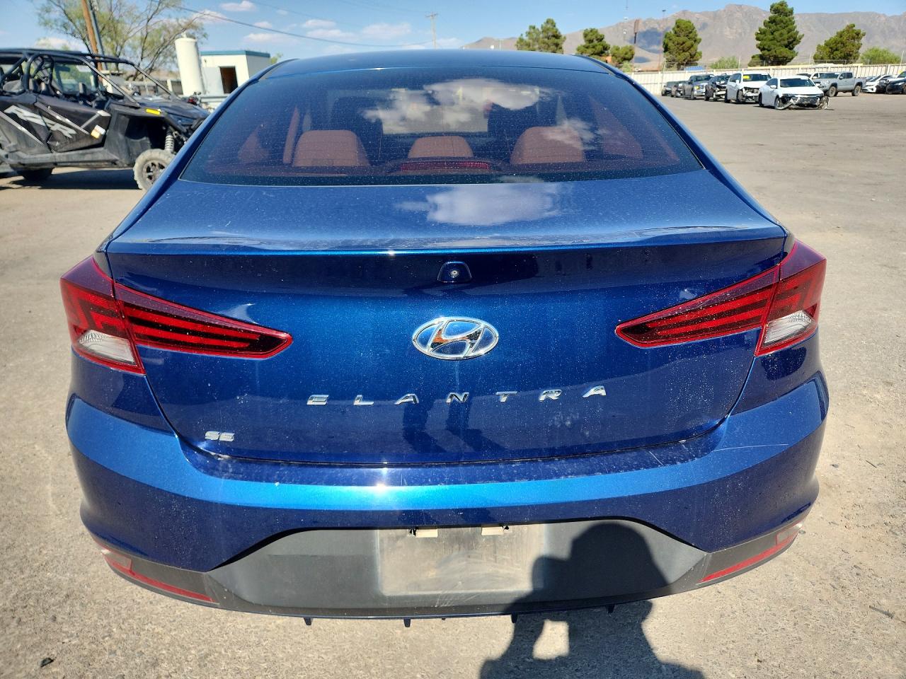 2020 Hyundai Elantra Se Blue vin: 5NPD74LFXLH565898