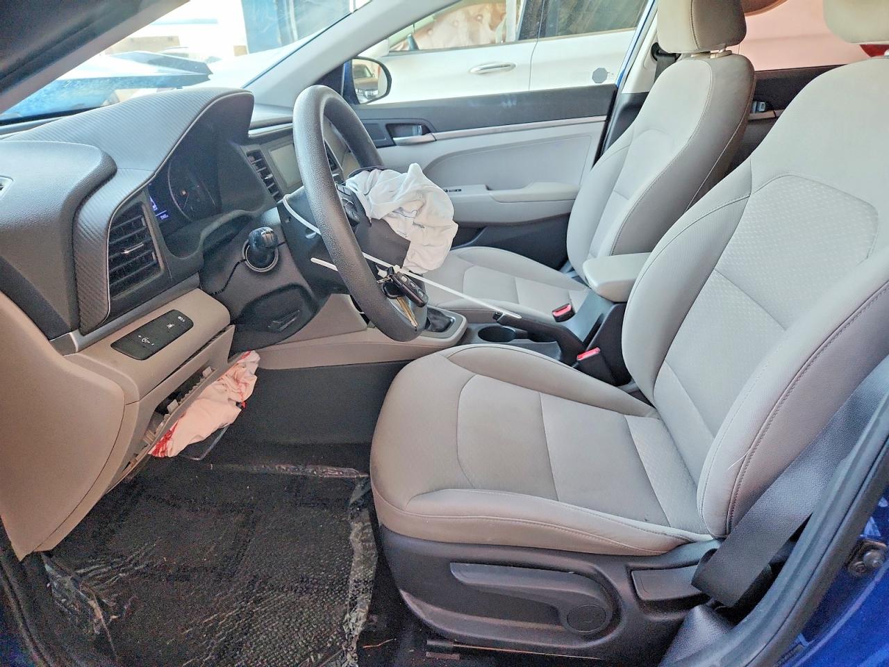 2020 Hyundai Elantra Se Blue vin: 5NPD74LFXLH565898