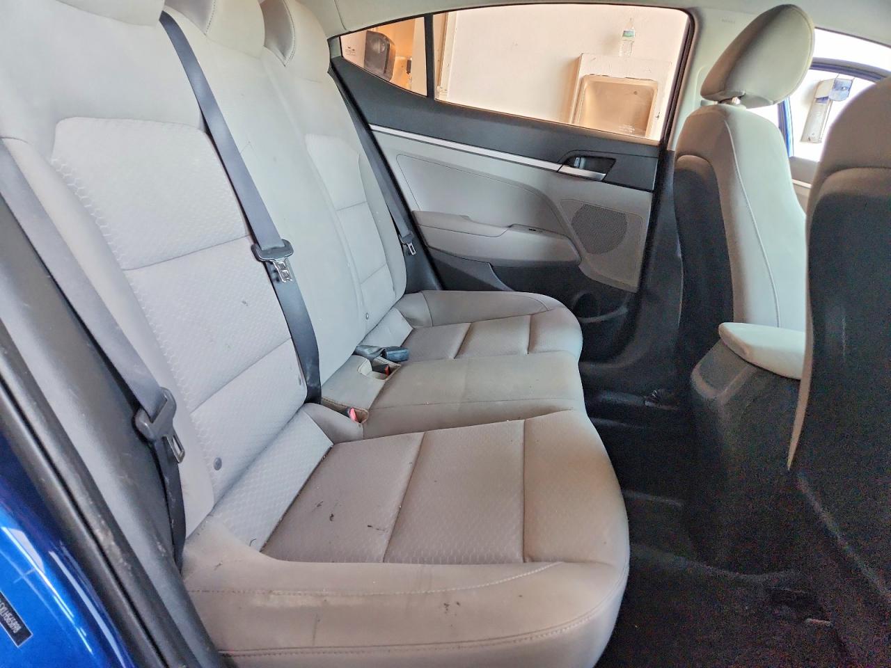 2020 Hyundai Elantra Se Blue vin: 5NPD74LFXLH565898