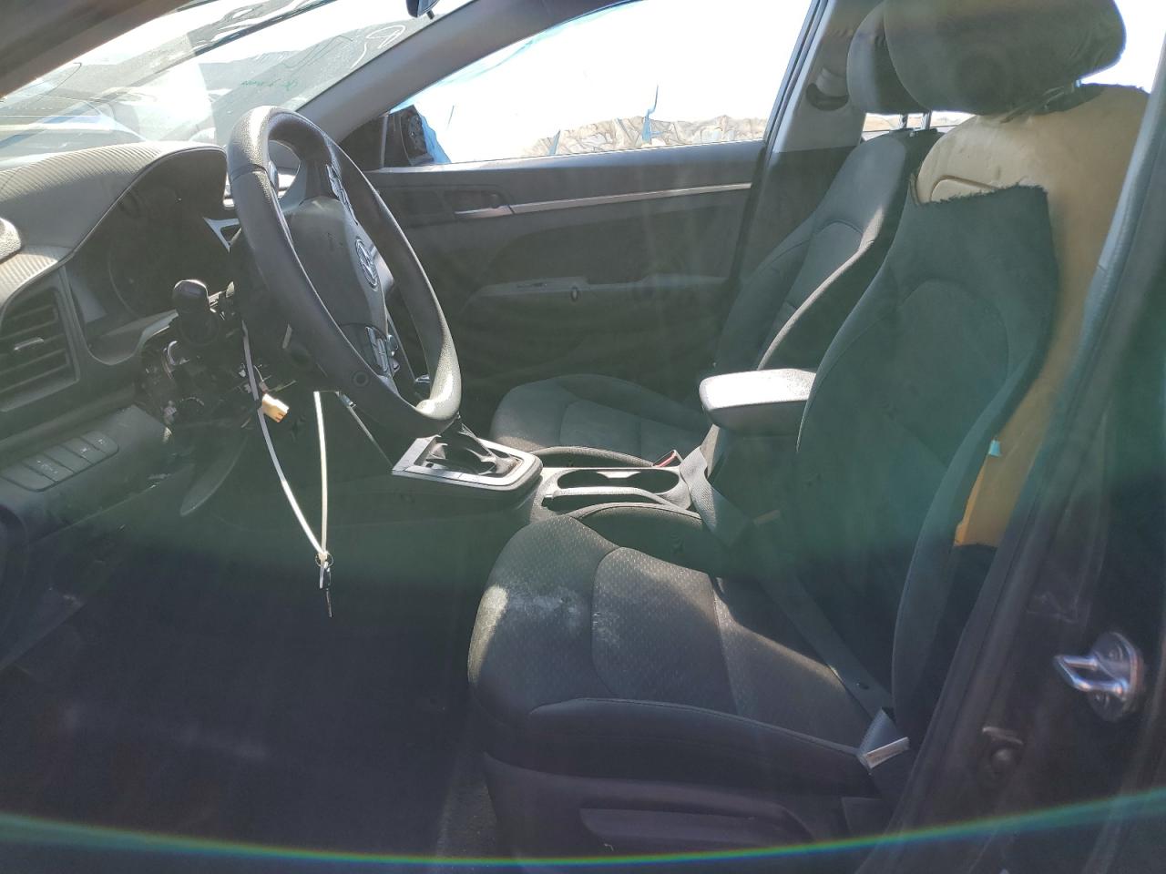 2020 Hyundai Elantra Se Gray vin: 5NPD74LFXLH605803