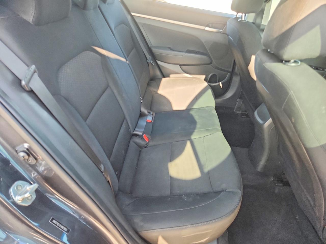 2020 Hyundai Elantra Se Gray vin: 5NPD74LFXLH605803