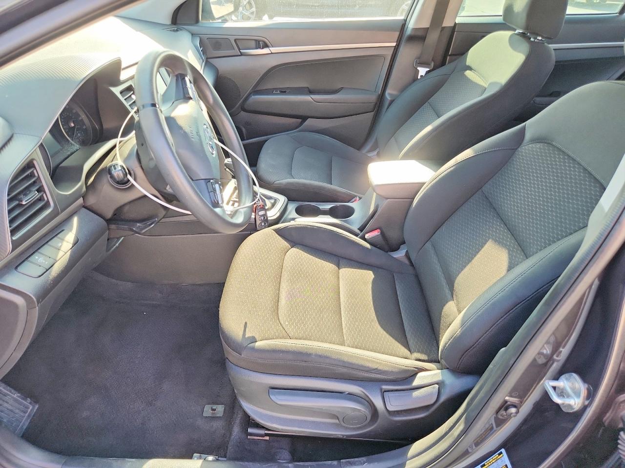 2020 Hyundai Elantra Se Gray vin: 5NPD74LFXLH605803