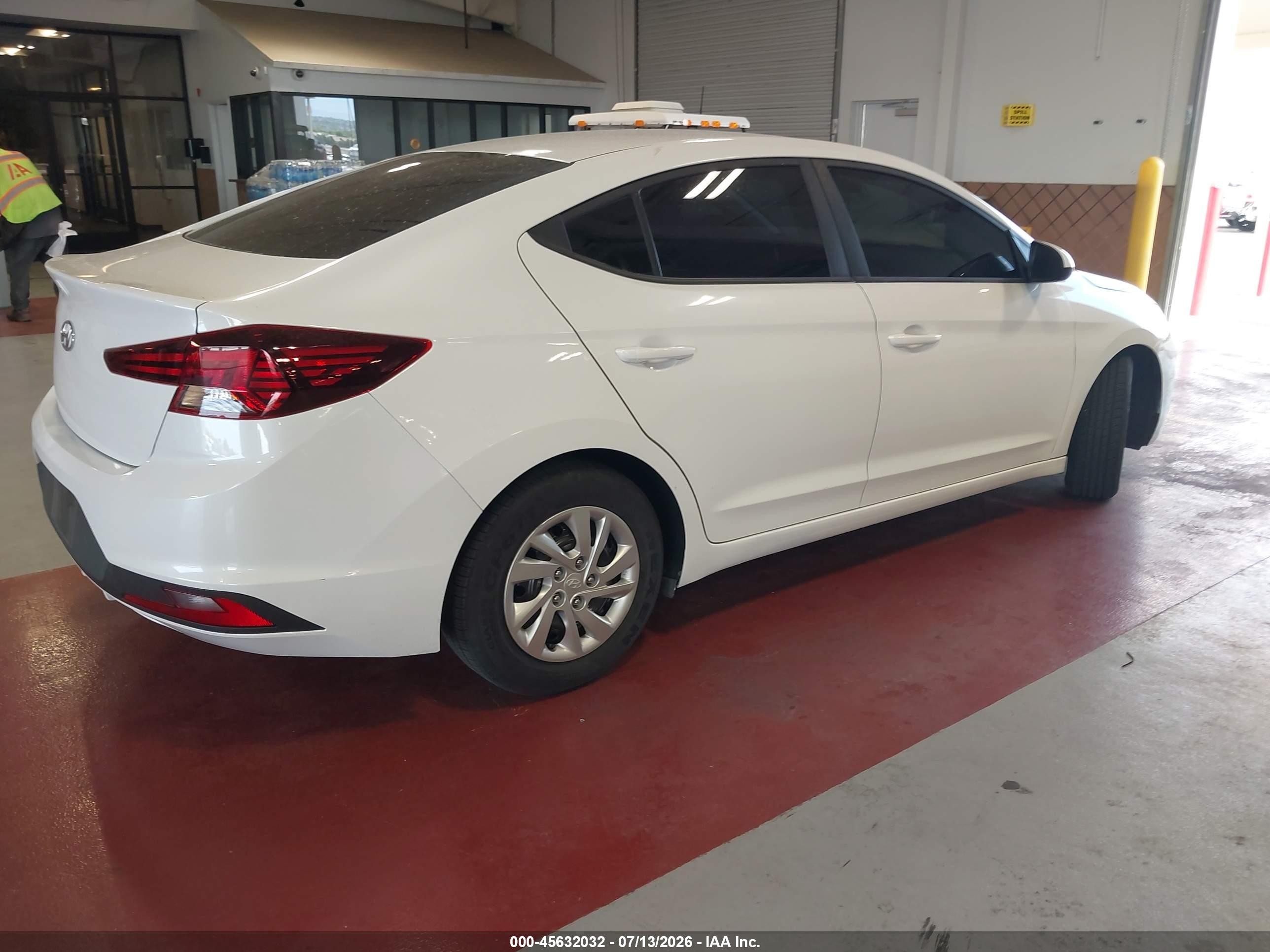 2020 Hyundai Elantra Se Белый vin: 5NPD74LFXLH612864