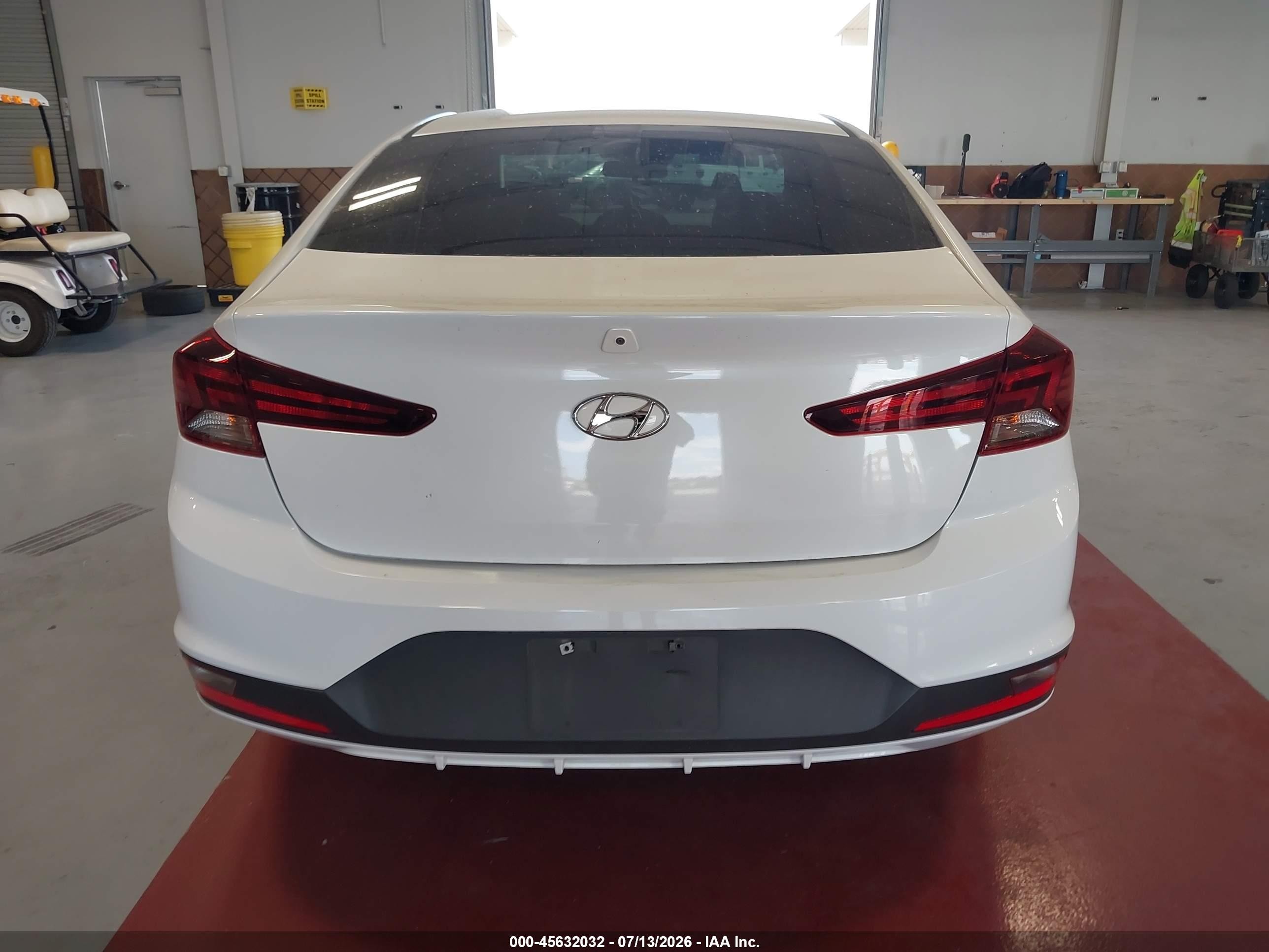 2020 Hyundai Elantra Se Белый vin: 5NPD74LFXLH612864