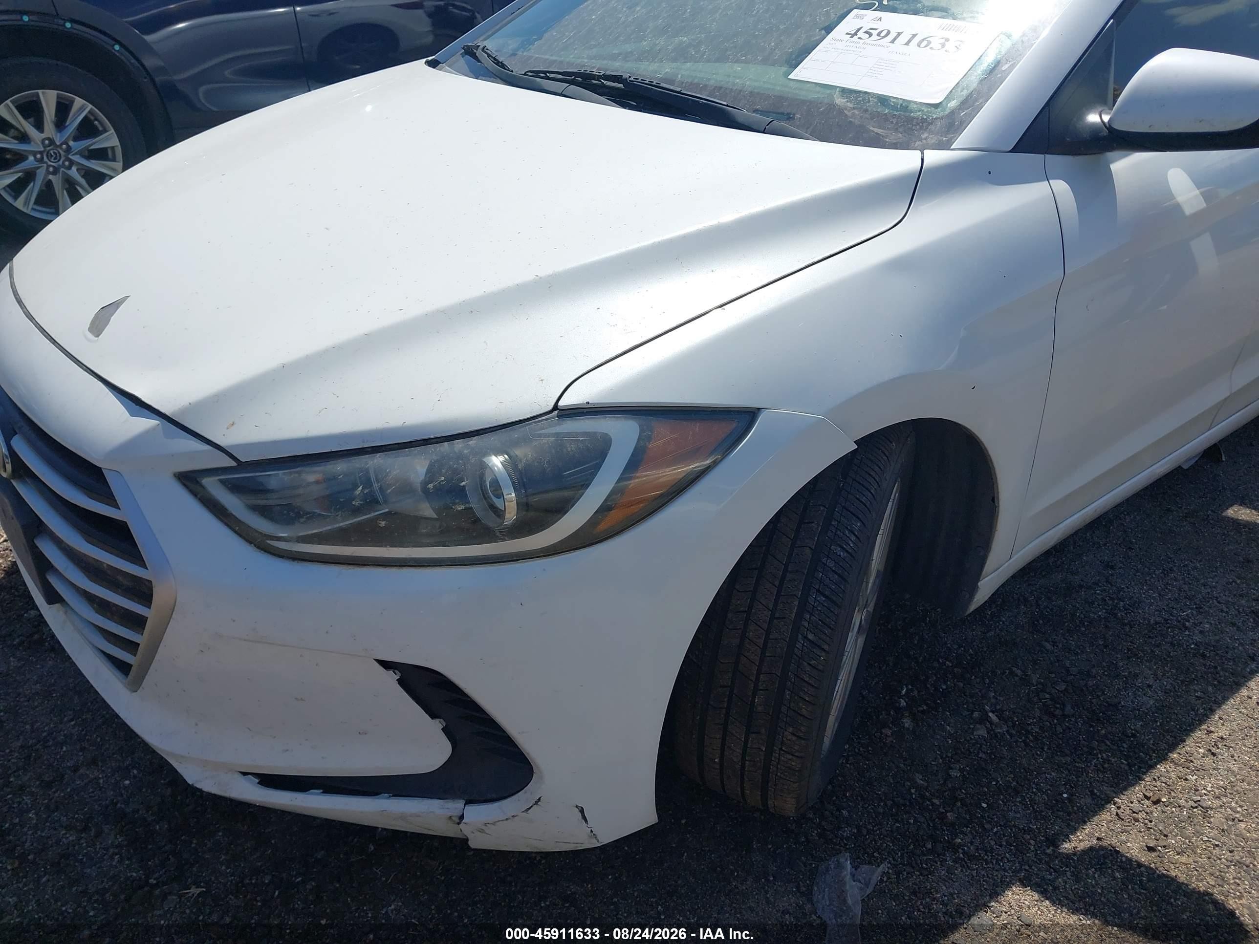 2017 Hyundai Elantra Se White vin: 5NPD84LF0HH007238