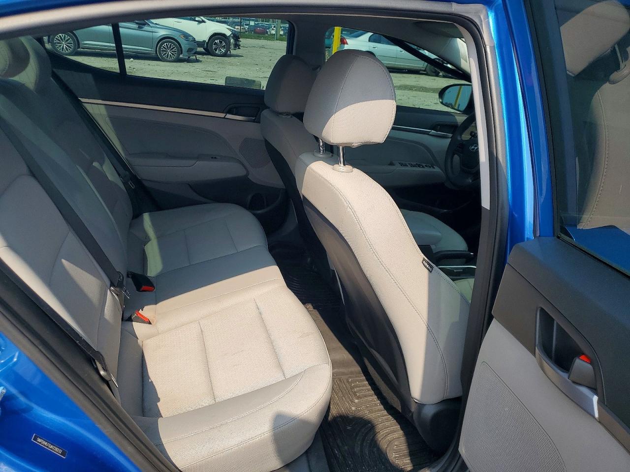 2018 Hyundai Elantra Sel Blue vin: 5NPD84LF0JH228232