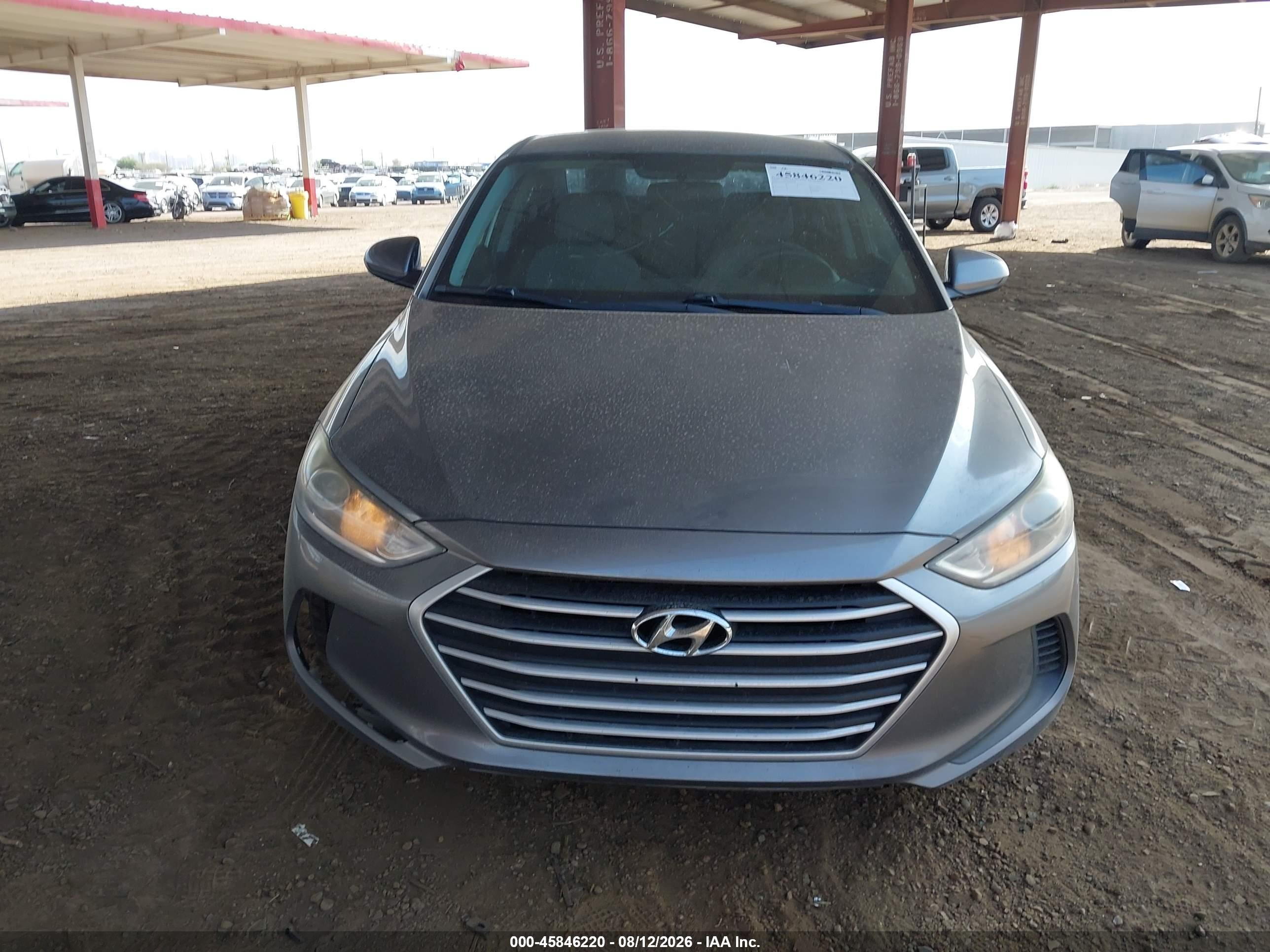 2018 Hyundai Elantra Sel Серебряный vin: 5NPD84LF0JH248528
