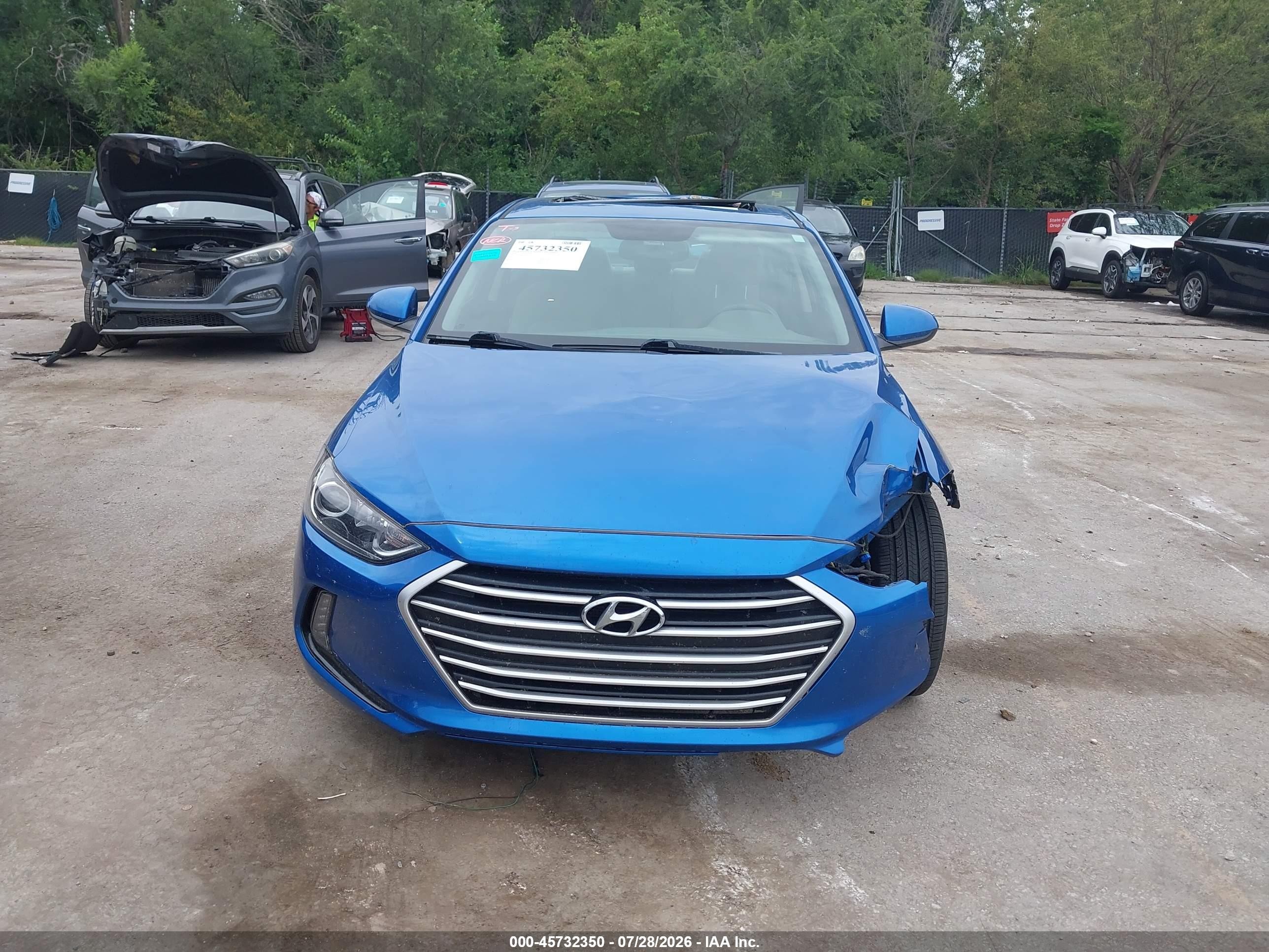 2018 Hyundai Elantra Value Edition Синий vin: 5NPD84LF0JH273252