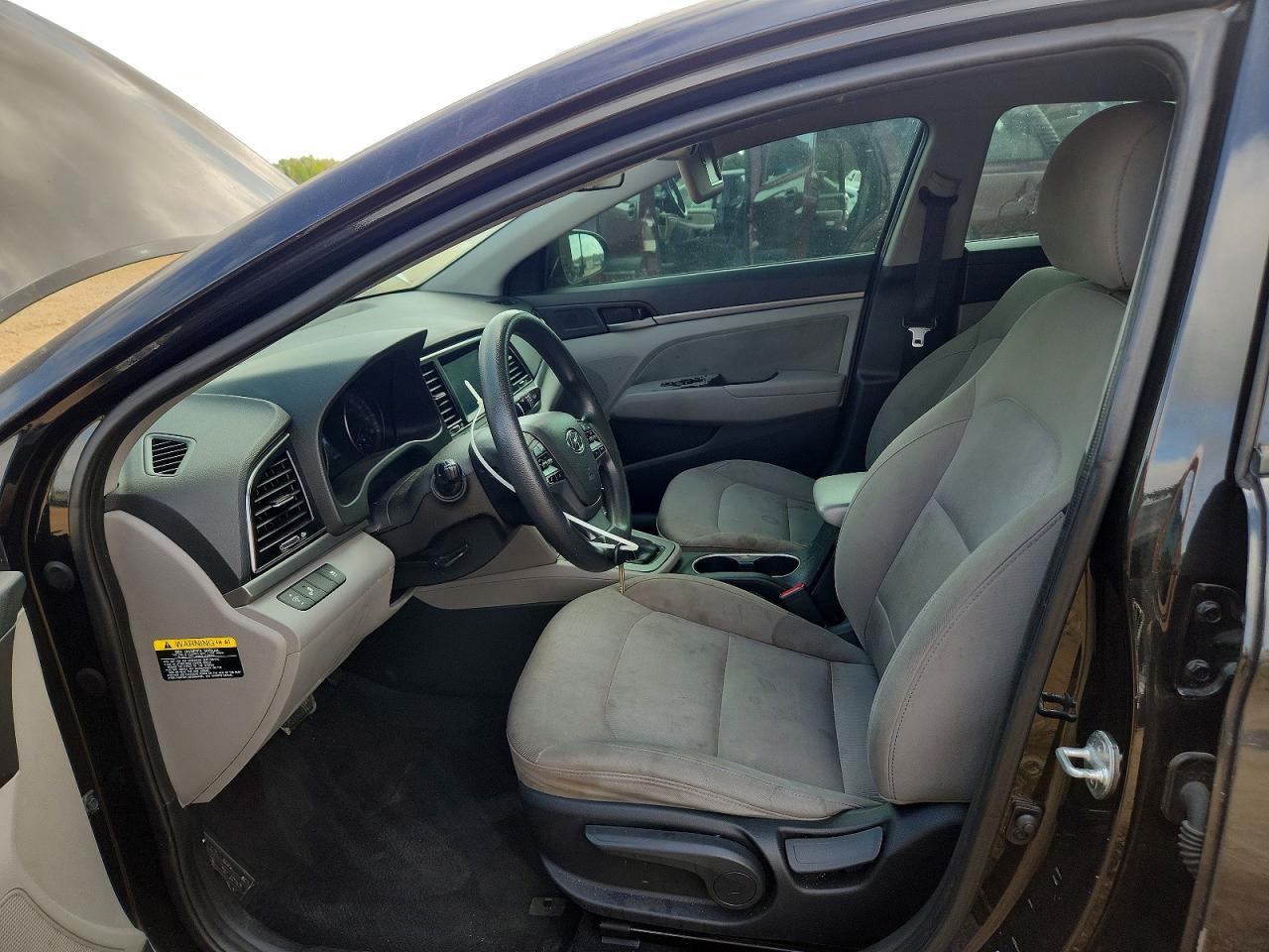 2018 Hyundai Elantra Sel Black vin: 5NPD84LF0JH321316