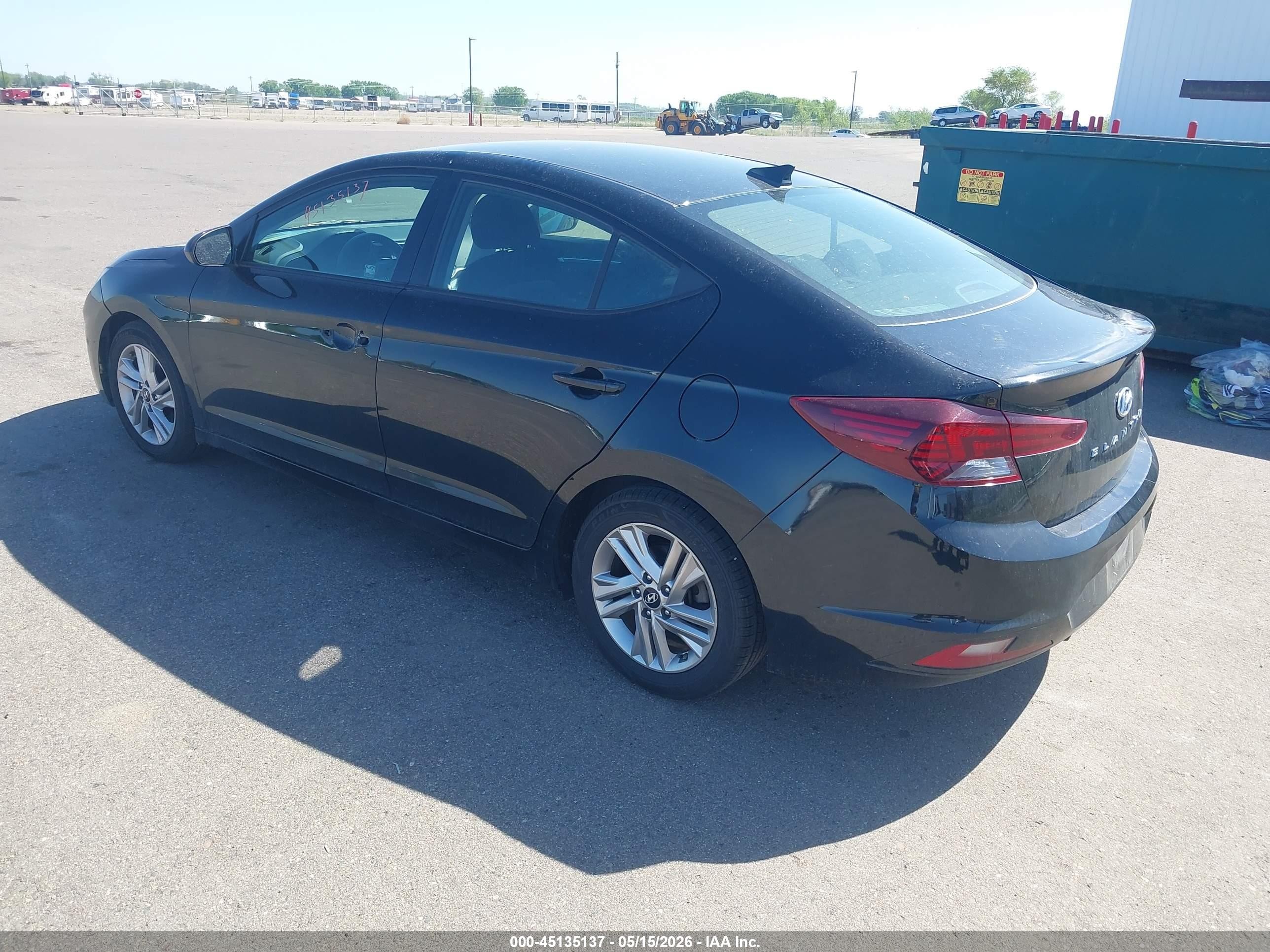 2019 Hyundai Elantra Sel Black vin: 5NPD84LF0KH437892