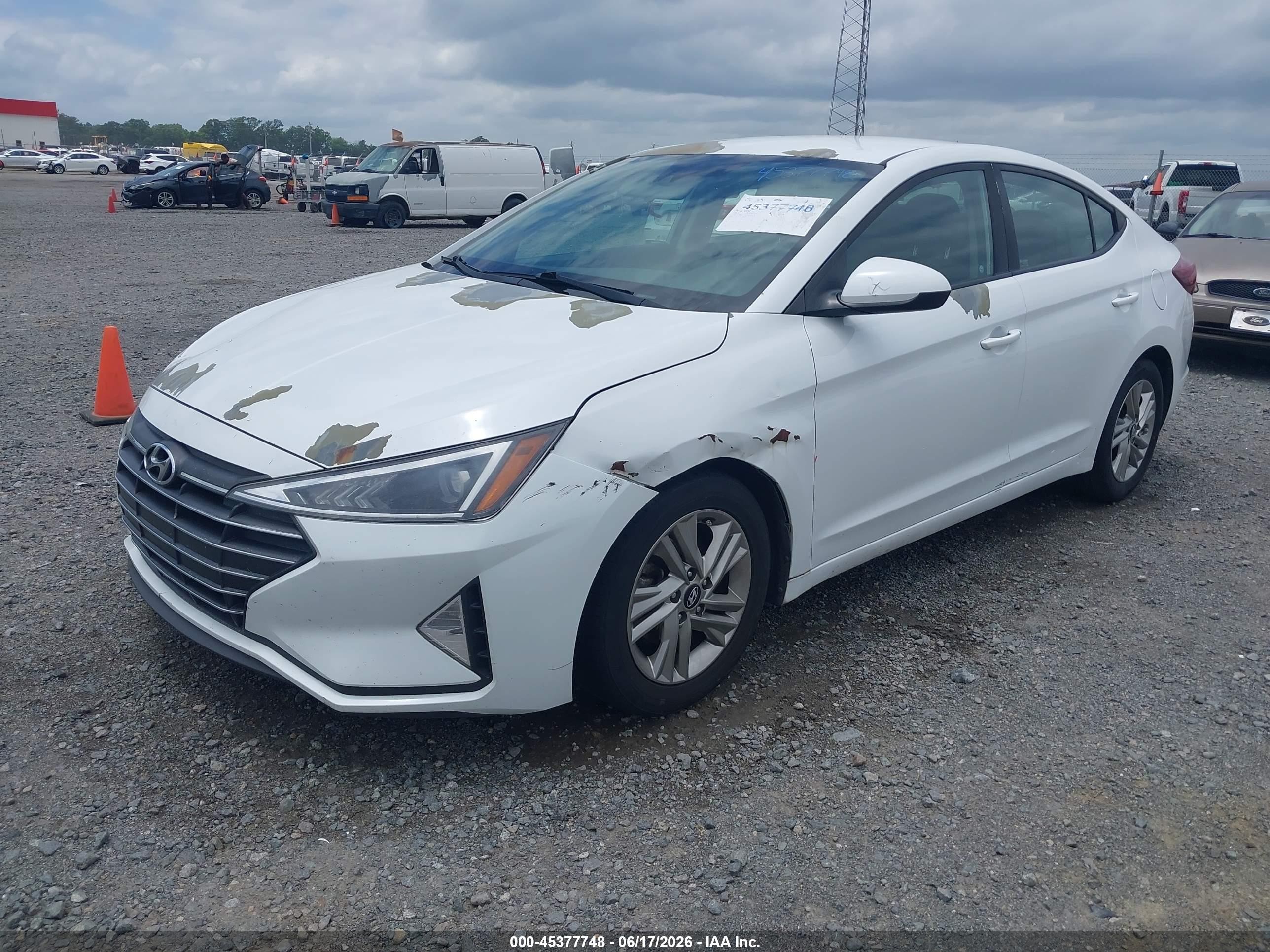 2019 Hyundai Elantra Sel White vin: 5NPD84LF0KH462971
