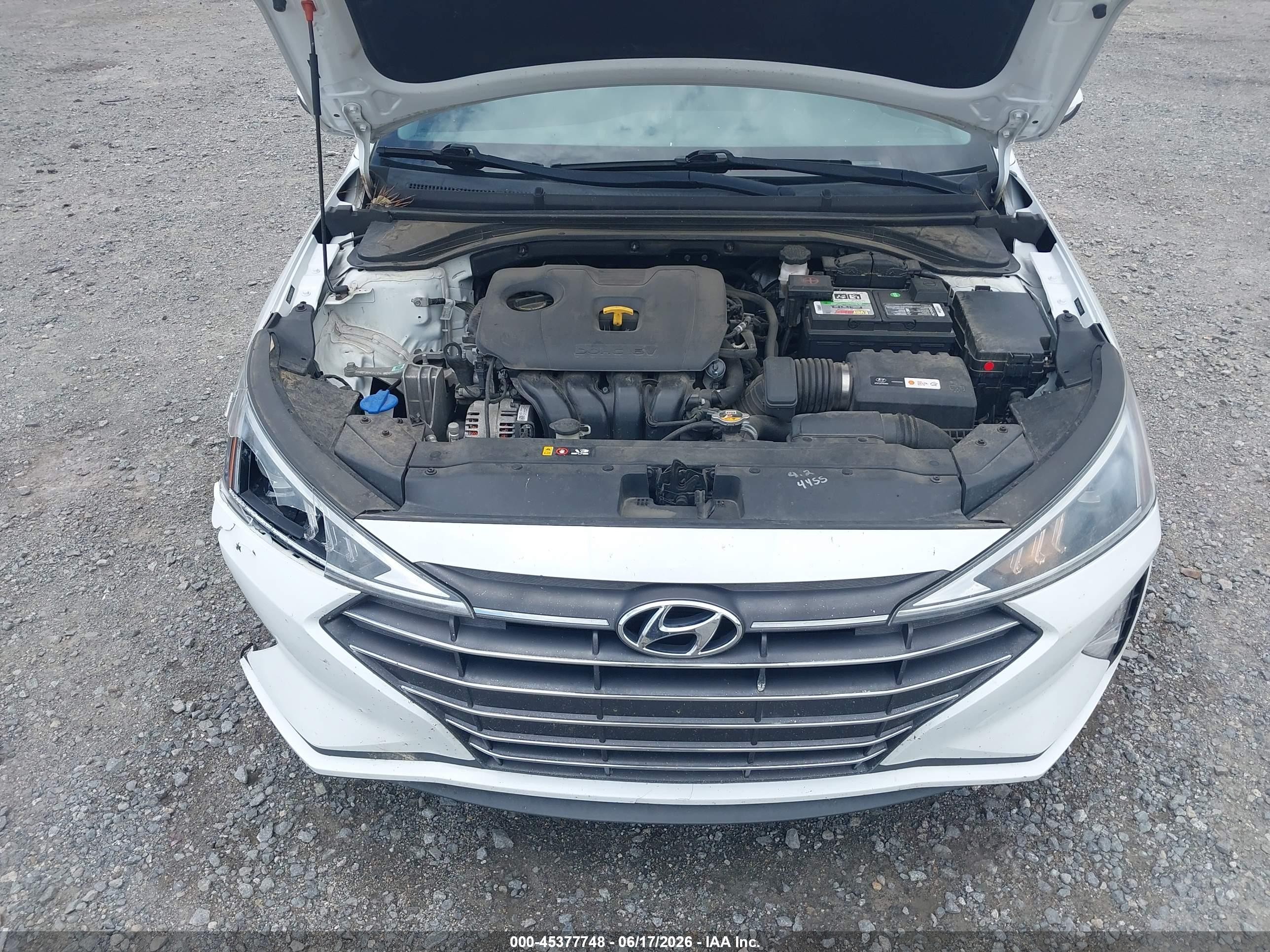 2019 Hyundai Elantra Sel White vin: 5NPD84LF0KH462971