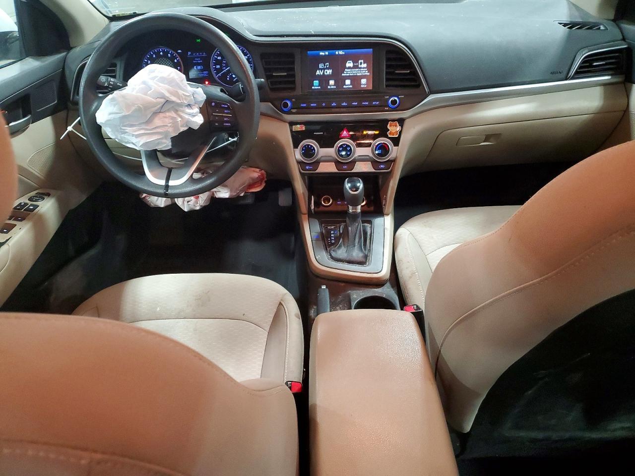 2019 Hyundai Elantra Sel White vin: 5NPD84LF0KH467913