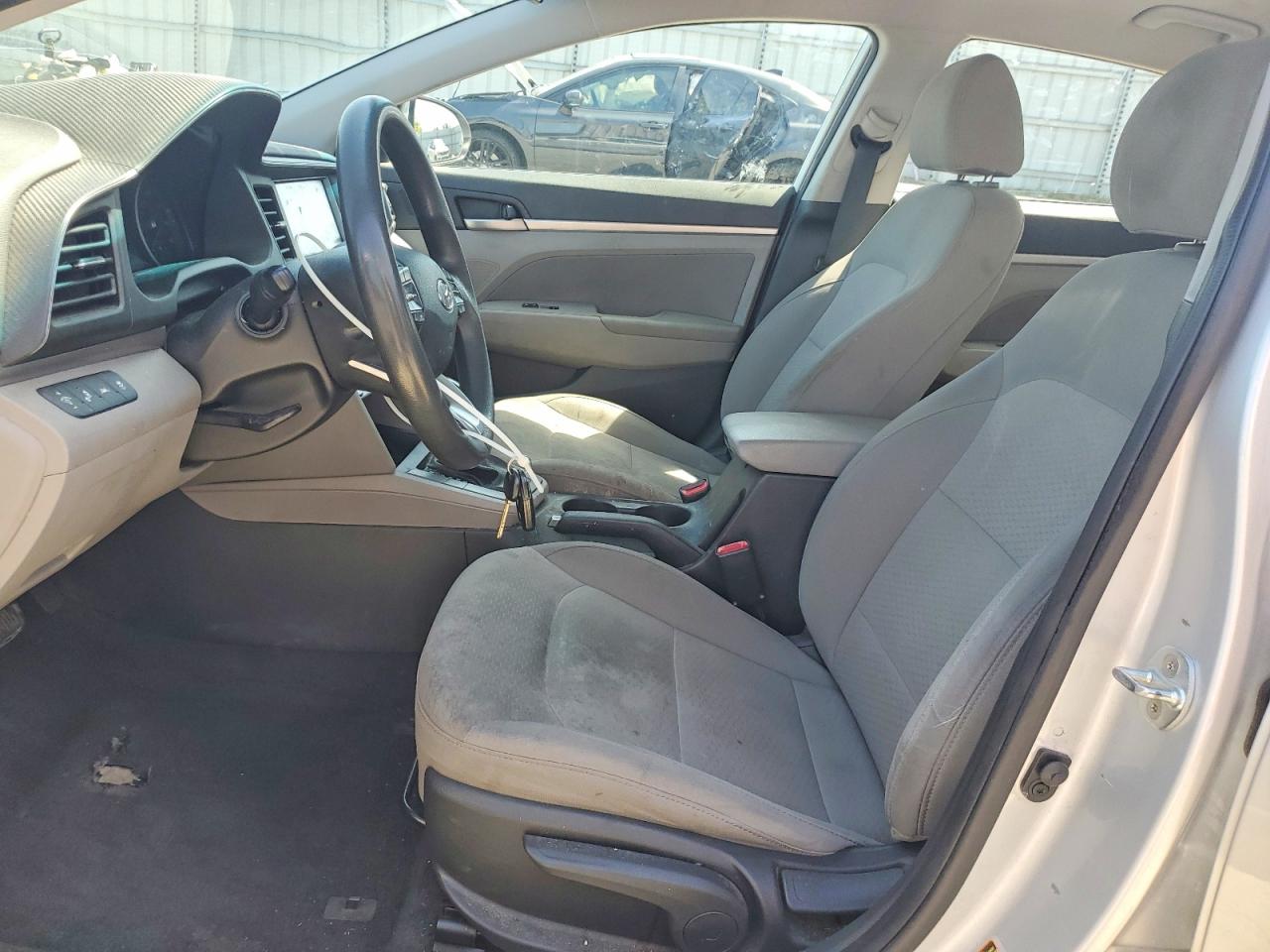 2020 Hyundai Elantra Sel Silver vin: 5NPD84LF0LH514648