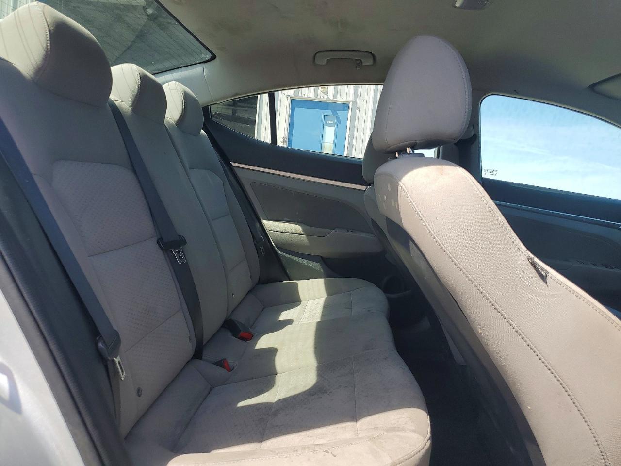 2020 Hyundai Elantra Sel Silver vin: 5NPD84LF0LH514648