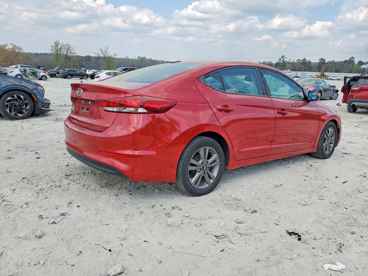 2017 Hyundai Elantra Value Edition Red vin: 5NPD84LF1HH117120