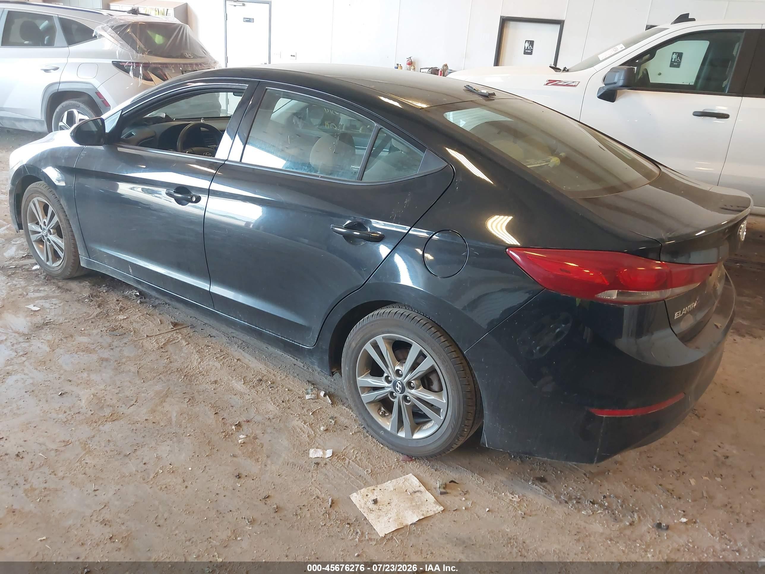 2018 Hyundai Elantra Sel Черный vin: 5NPD84LF1JH366362