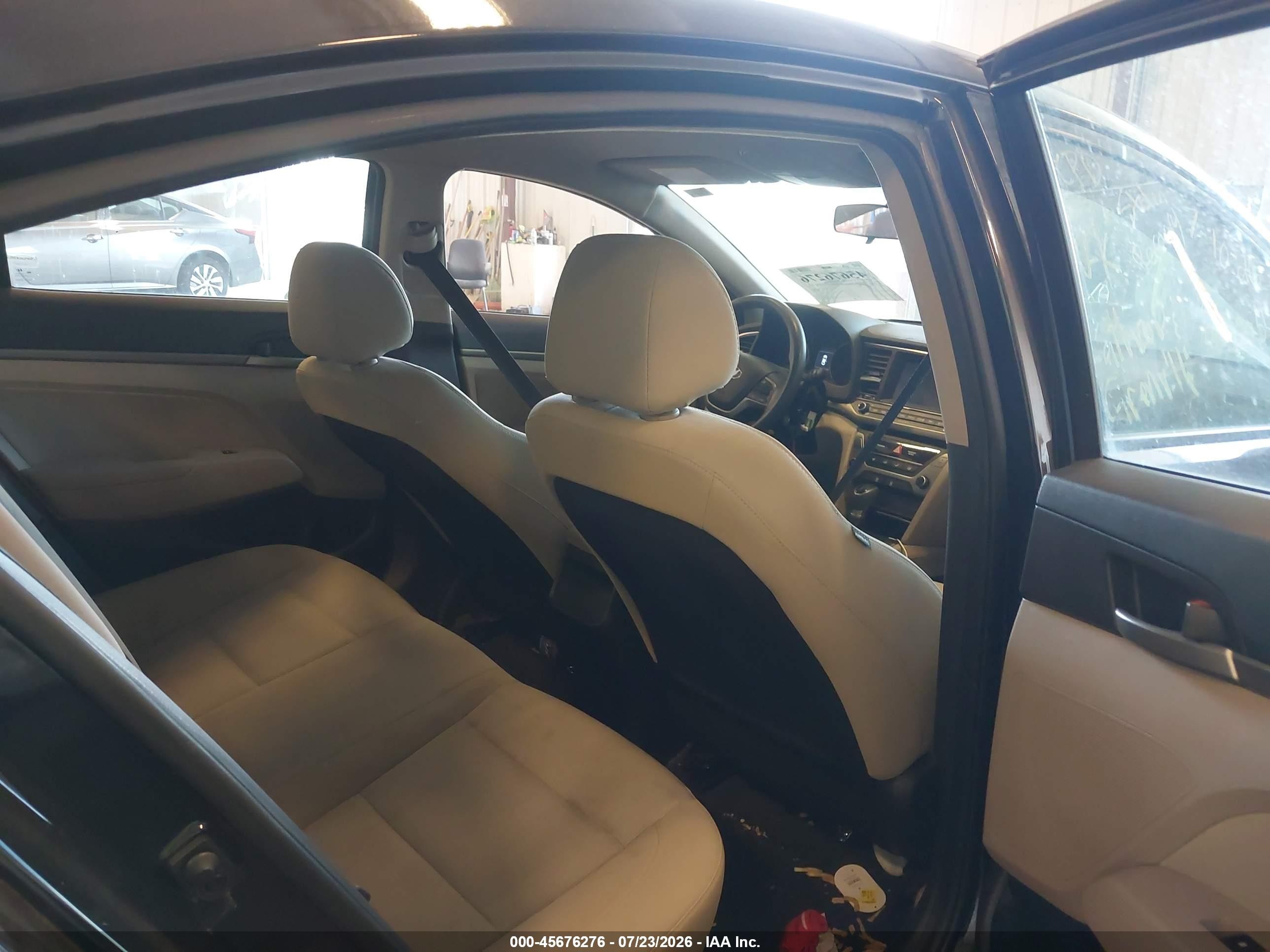 2018 Hyundai Elantra Sel Черный vin: 5NPD84LF1JH366362