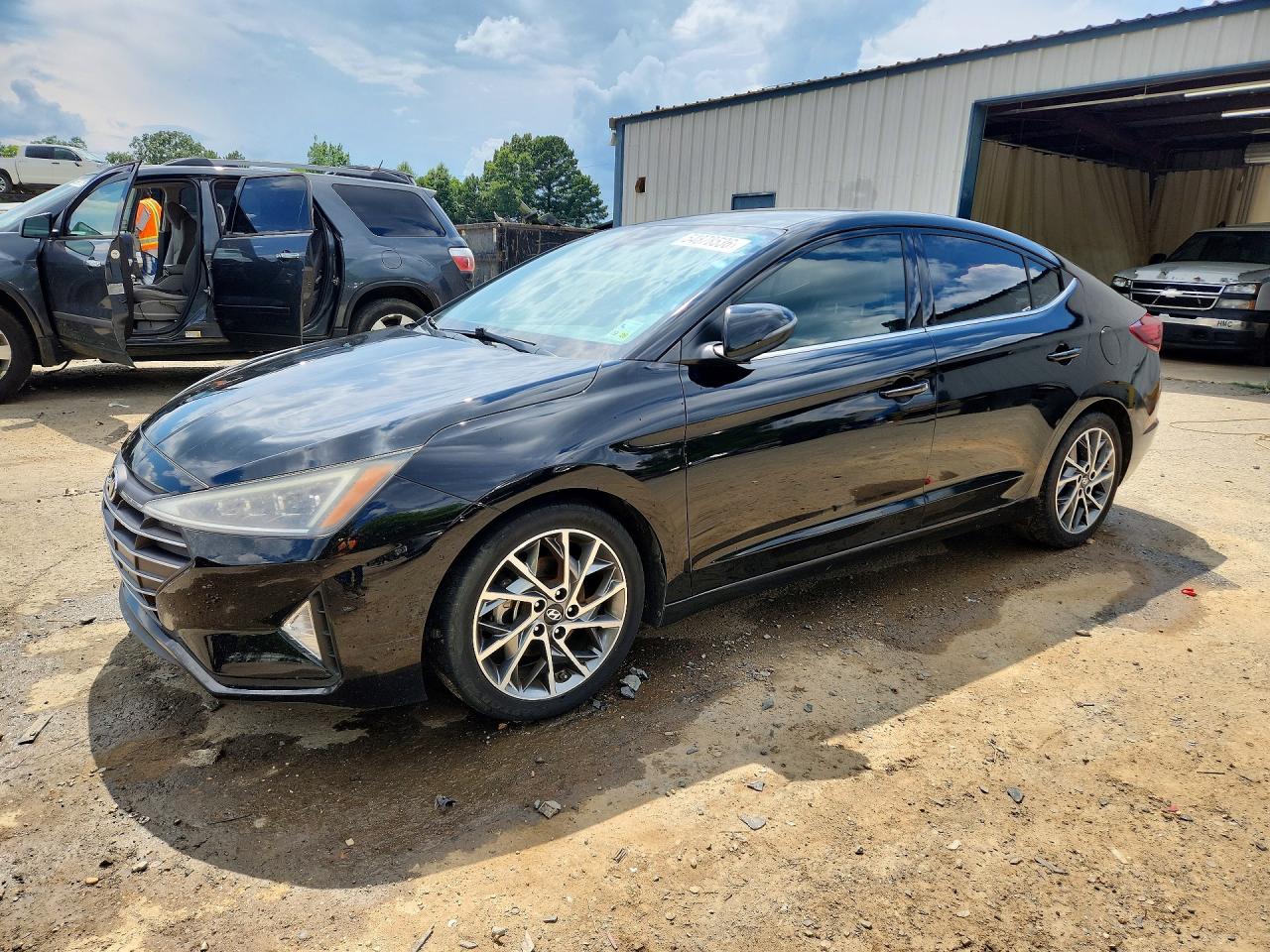5NPD84LF1KH427324