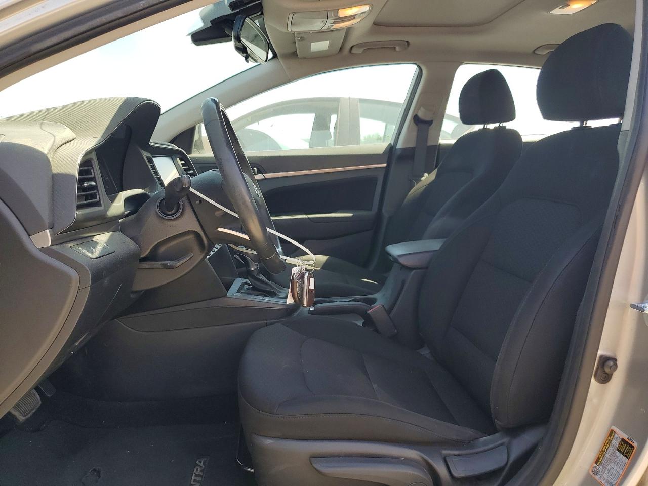 2020 Hyundai Elantra Value Edition Silver vin: 5NPD84LF1LH585955