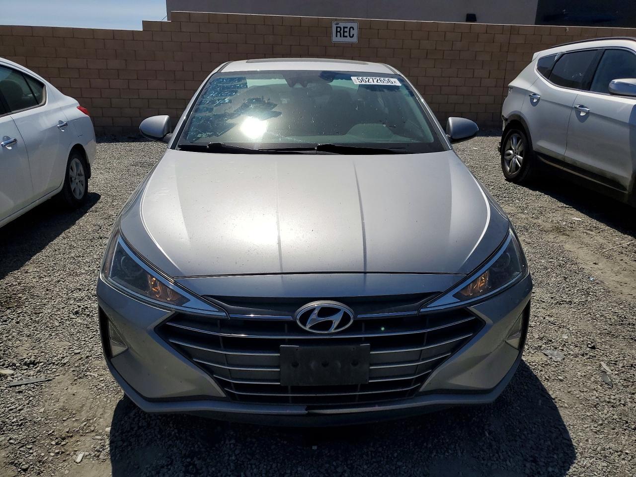 2020 Hyundai Elantra Value Edition Silver vin: 5NPD84LF1LH585955