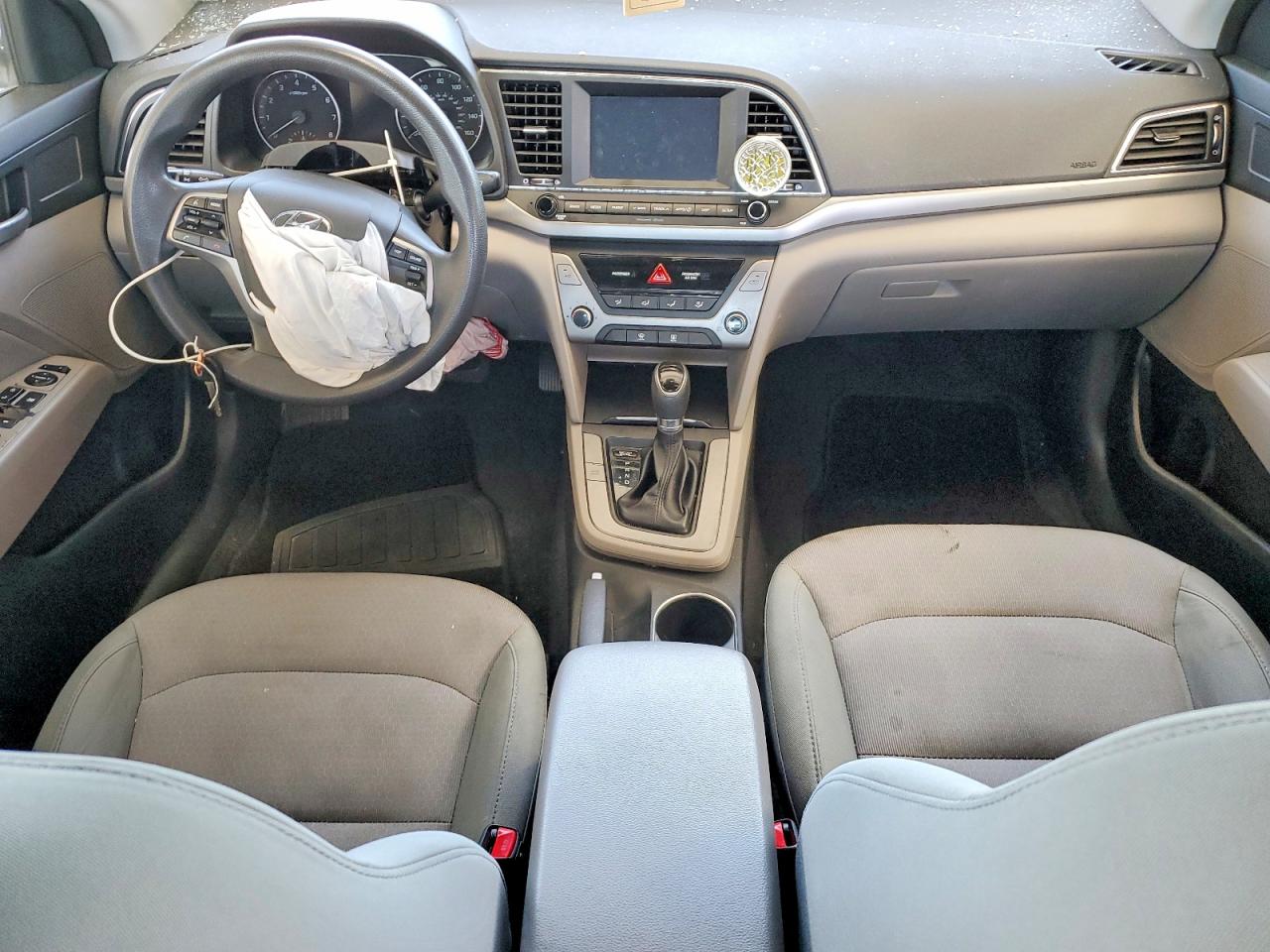 2017 Hyundai Elantra Se Silver vin: 5NPD84LF2HH083561