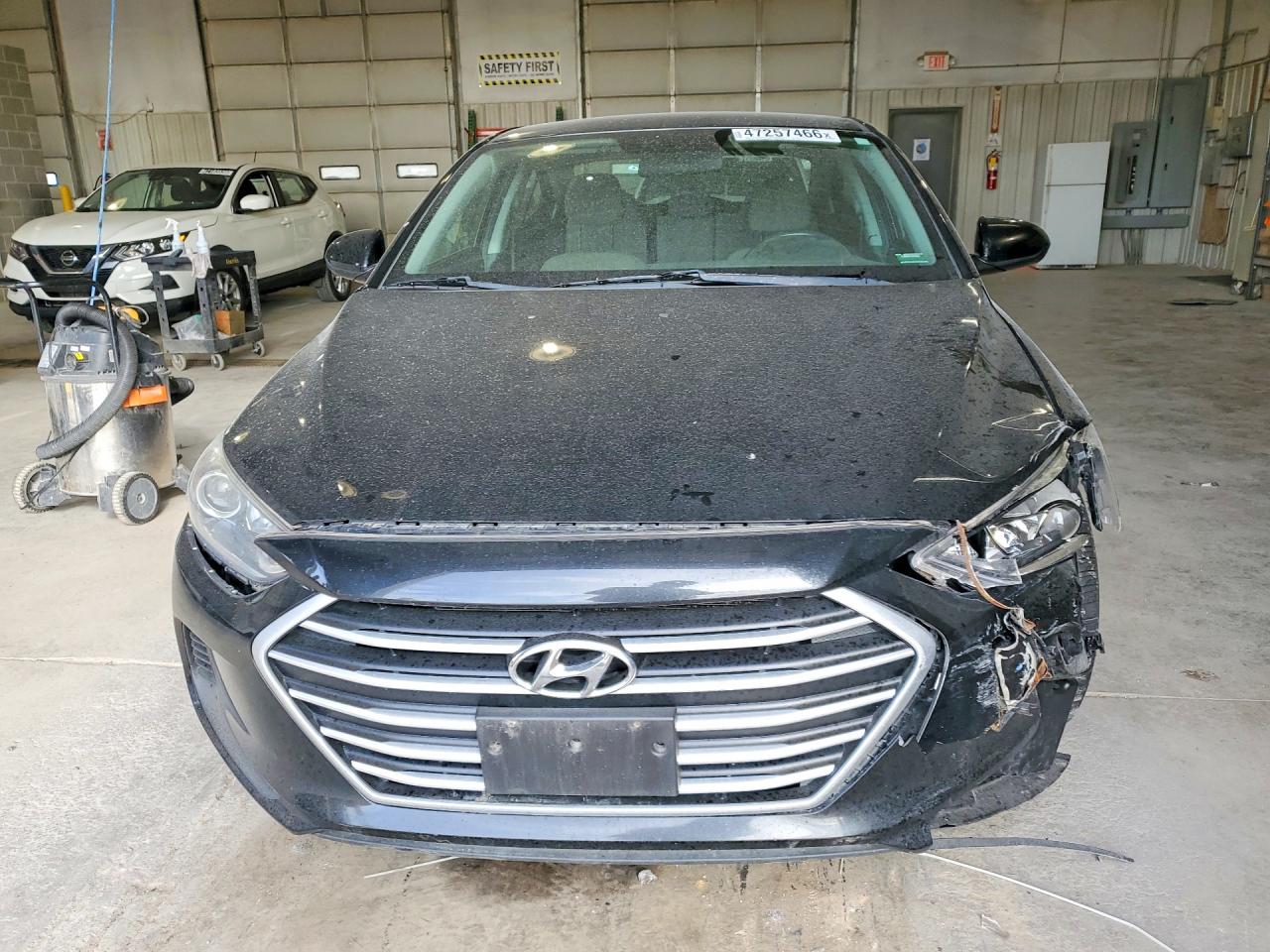 2018 Hyundai Elantra Sel Черный vin: 5NPD84LF2JH254945