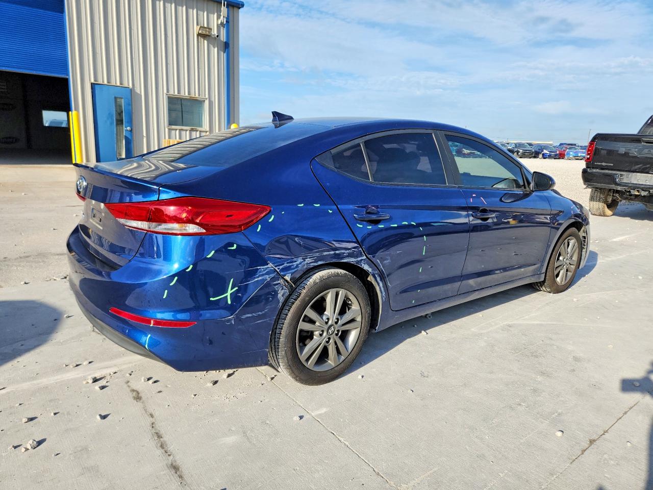 2018 Hyundai Elantra Sel Blue vin: 5NPD84LF2JH354463