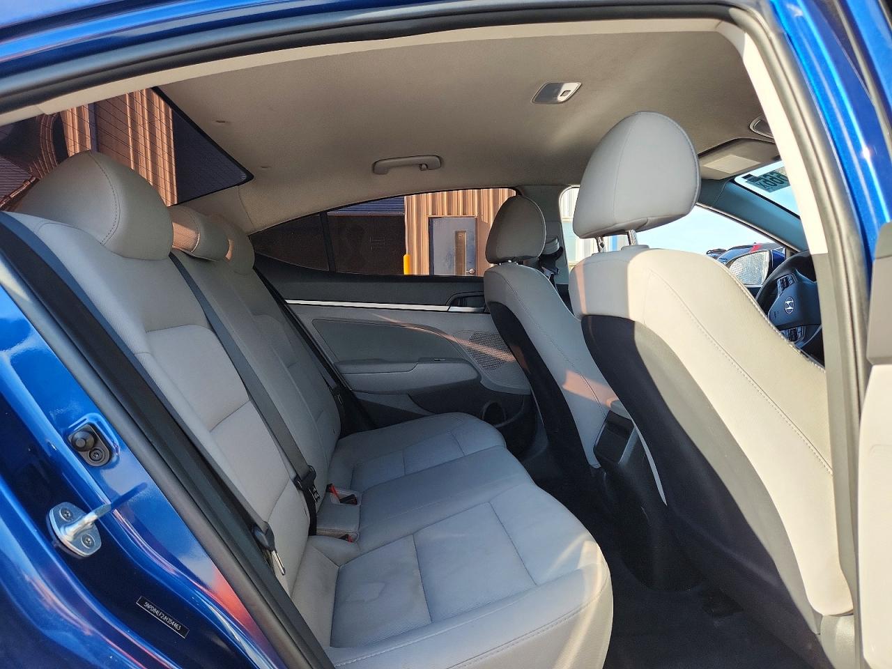 2018 Hyundai Elantra Sel Blue vin: 5NPD84LF2JH354463