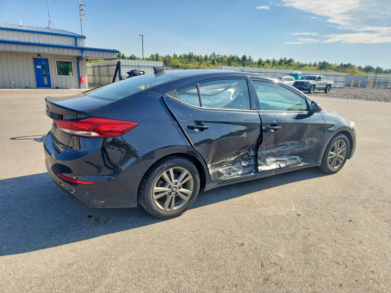 2018 Hyundai Elantra Value Edition Черный vin: 5NPD84LF2JH365463
