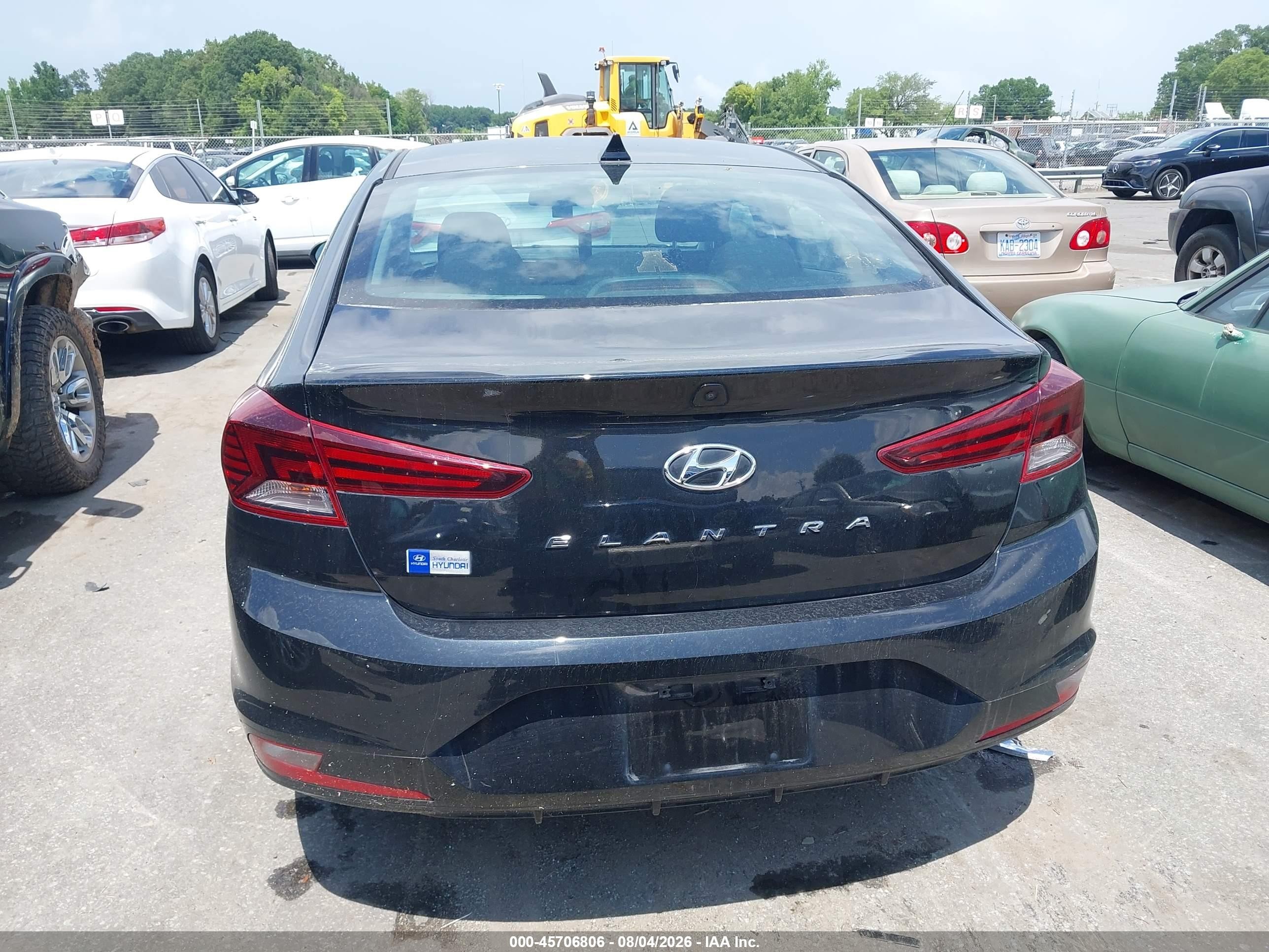 2019 Hyundai Elantra Sel Black vin: 5NPD84LF2KH447811
