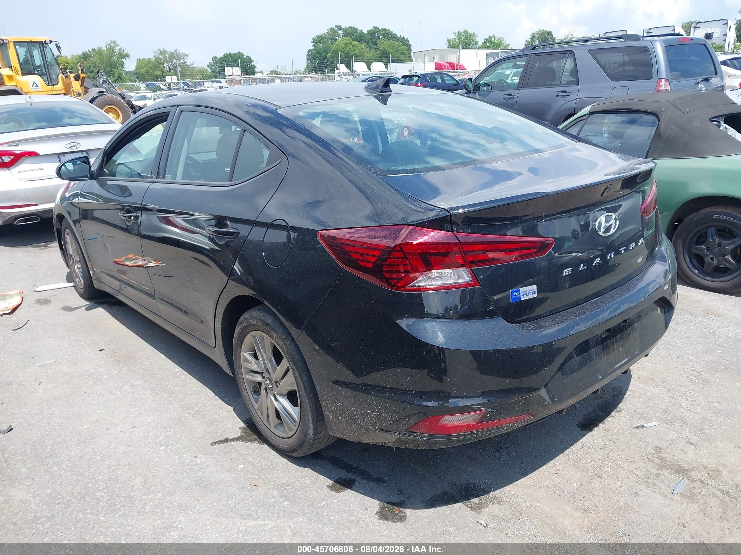 2019 Hyundai Elantra Sel Black vin: 5NPD84LF2KH447811