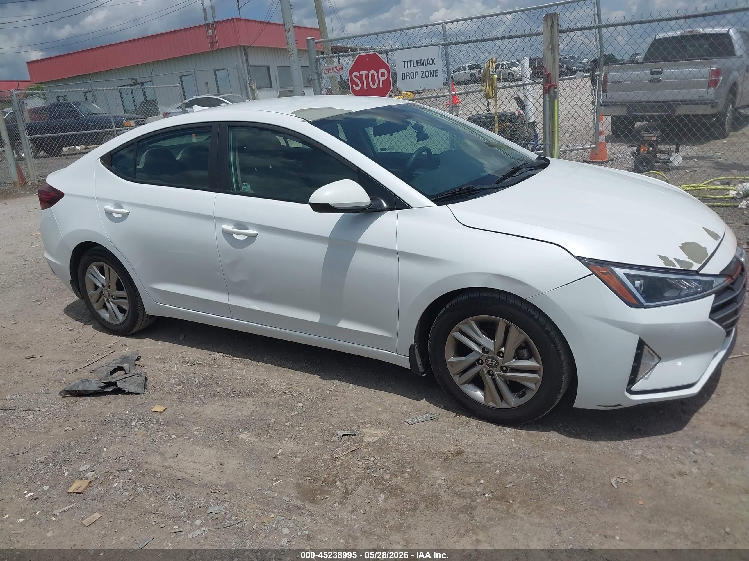 2019 Hyundai Elantra Sel White vin: 5NPD84LF2KH478766
