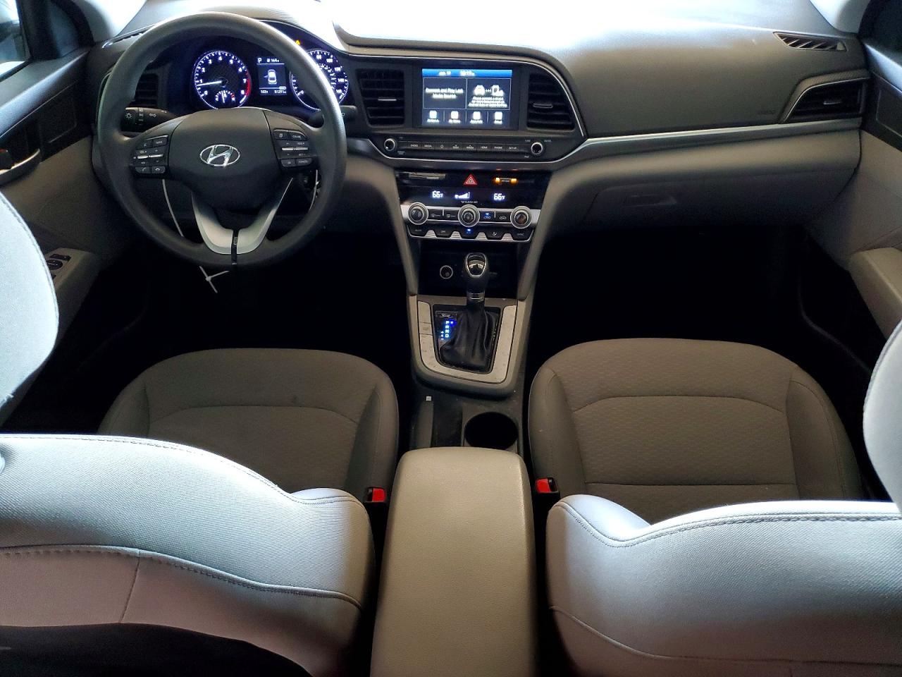 2020 Hyundai Elantra Sel Silver vin: 5NPD84LF2LH498307