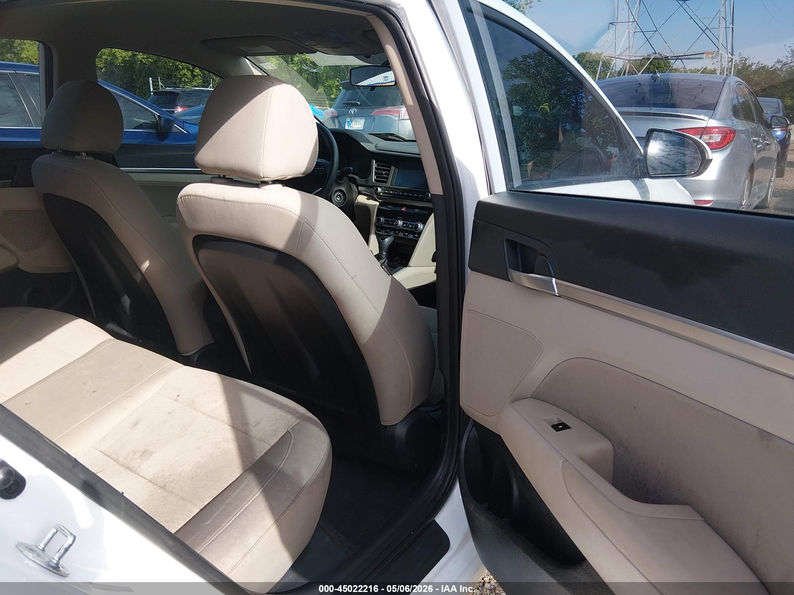 2020 Hyundai Elantra Sel White vin: 5NPD84LF2LH544489