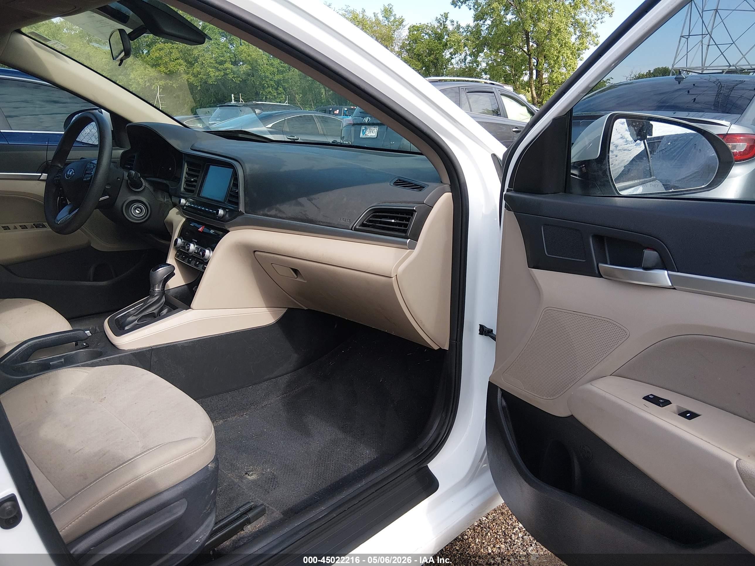 2020 Hyundai Elantra Sel White vin: 5NPD84LF2LH544489